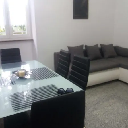 Pelda Apartment, Sea View, Parking, Pet Friendly アパート *