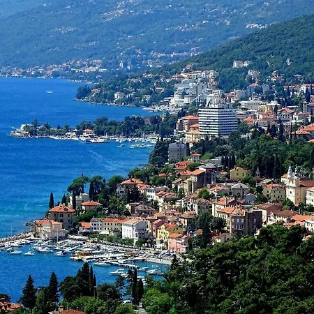 Pelda Apartment, Sea View, Parking, Pet Friendly * Opatija