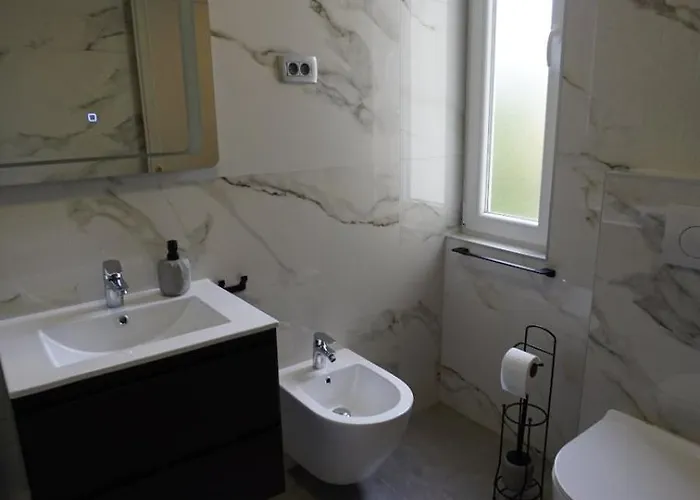 Pelda Apartment, Sea View, Parking, Pet Friendly