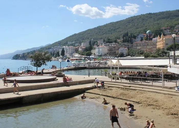 Pelda Apartment, Sea View, Parking, Pet Friendly Opatija