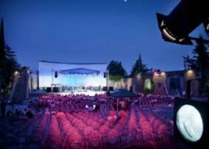 Апартаменти Pelda Apartment, Sea View, Parking, Pet Friendly