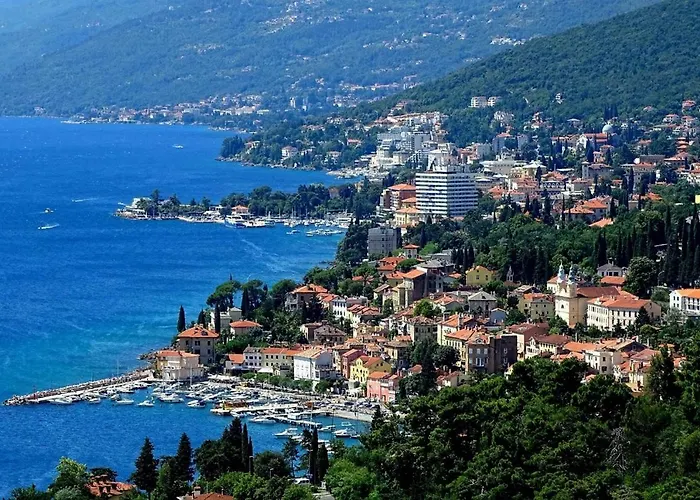 Pelda Apartment, Sea View, Parking, Pet Friendly * Opatija