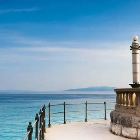 Pelda Apartment, Sea View, Parking, Pet Friendly شقة