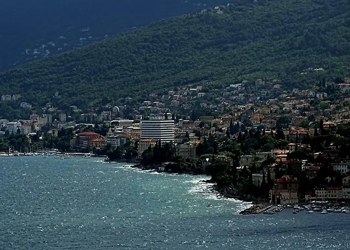 Pelda Apartment, Sea View, Parking, Pet Friendly Οπατία